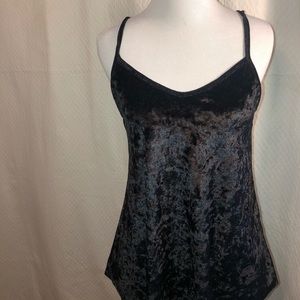 Acemi black velvet top